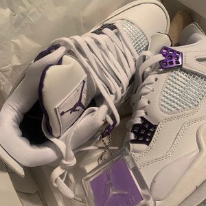 New in box Air Jordan 4 Retro